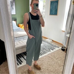 Jumpsuit Womens Small Gray Relaxed Fit Ankle Straight Leg Square Neck Wide Strap